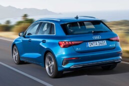 audi-start-stop-uzaktan-calistirma-ekranli-yedek-anahtar_ust